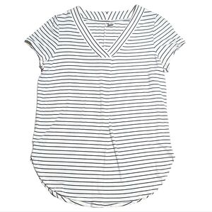 WOMEN'S (SIZE S) OLD NAVY V-NECK SHIRT